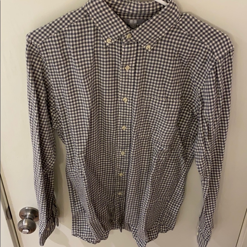 Uniqlo plaid shirt